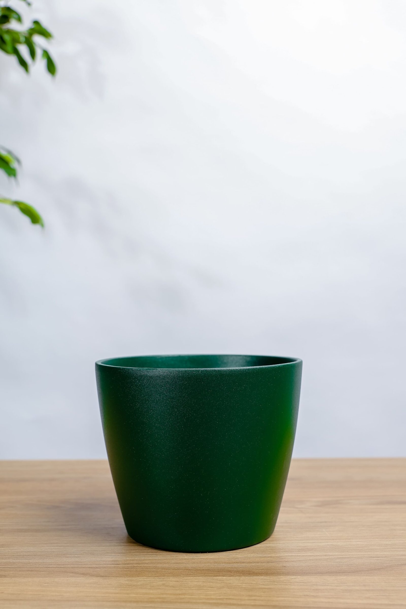 حوض رخامي للنباتات متععد الالوان 13 سم - زيتي